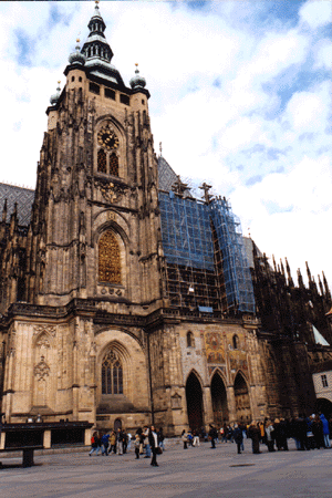 castle5.gif (89108 bytes)