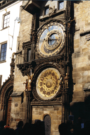 reloj2.gif (107045 bytes)
